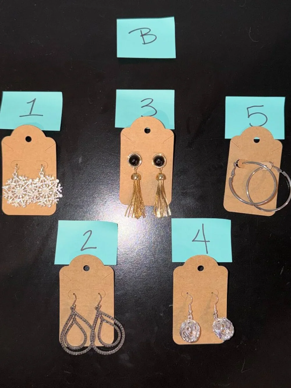 You Choose Yours - Earrings - Picture 3 of 6